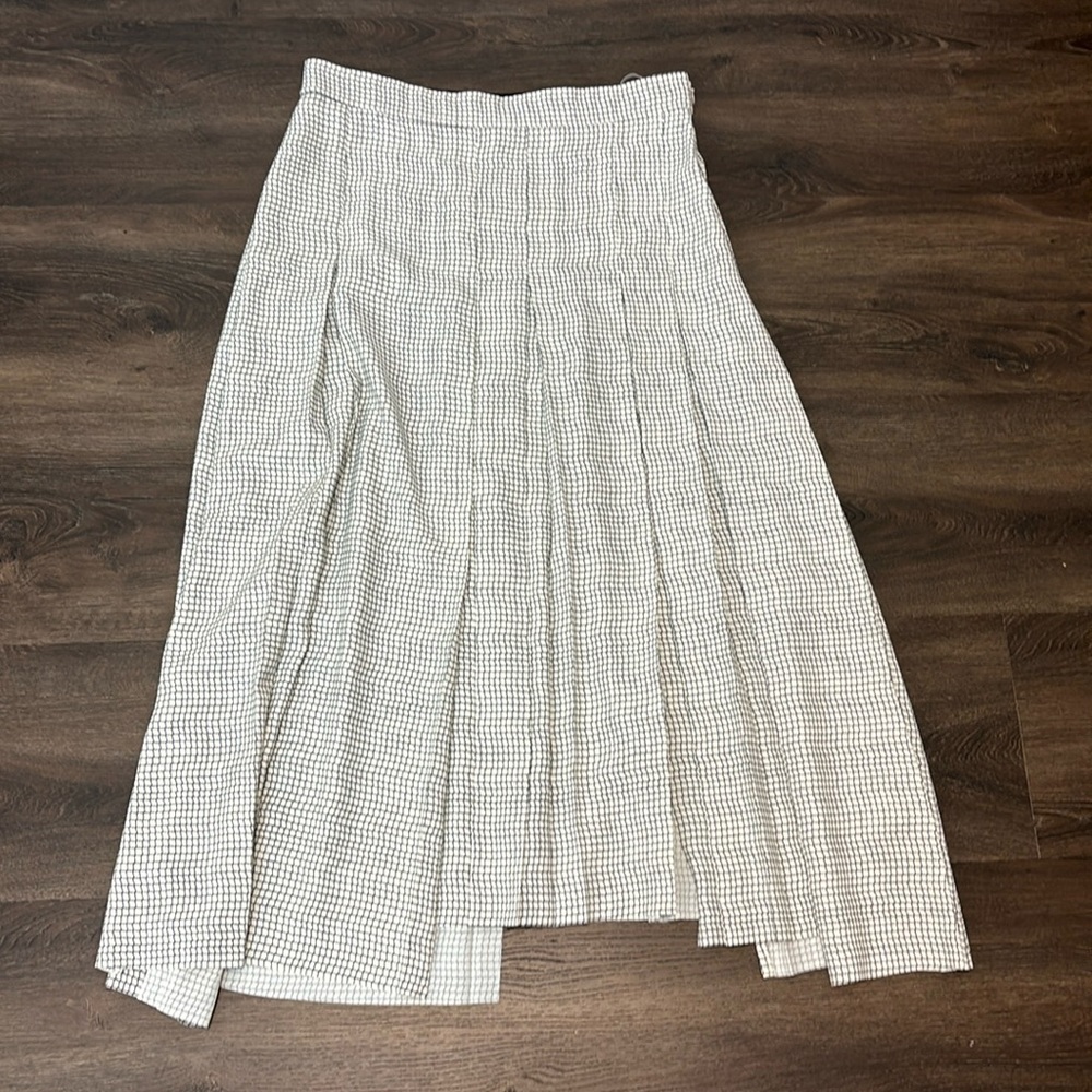 Like NeW COS Asymmetrical MIDI skirt - Size 10